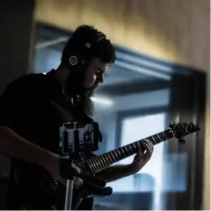 Icar Alejandro-guitarrista-clases de guitarra-teoría musical-teoría-guitarra acústica-guitarra eléctrica