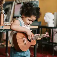 curso de guitarra para principiantes-notas musicales-acordes básicos-principales acordes-acordes fáciles-aprender tocar