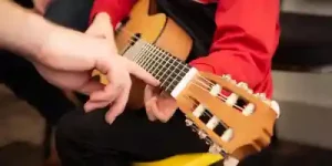 tocar guitarra facil-como tocar-guitarra relámpago-notas