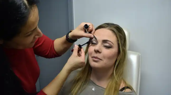 Carolina Remolina curso de cejas y pestañas gratis-lash lifting-pestañas pelo-YouTube