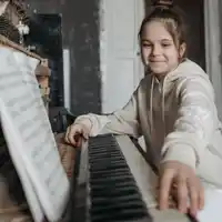 canciones fáciles-niño-partitura-música-principiantes