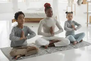 conceptos erróneos del yoga-practicar yoga-asanas-hacer yoga-meditación-significado-posturas