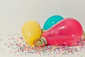 cursos de decoración con globos para principiantes-animación infantil-flores-taller-sombrero-gorro-taller